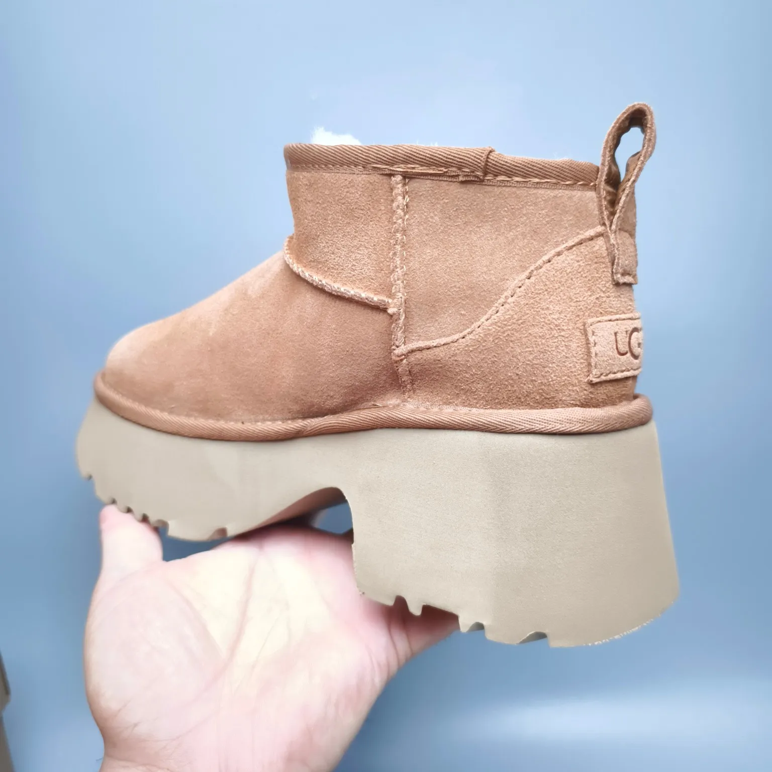 💰480 UGG sheepskin all-in-one snow boots 8311 thick-soled high-heeled fashion shoes Color: Maroon Sand Black Walnut Size: 35-40